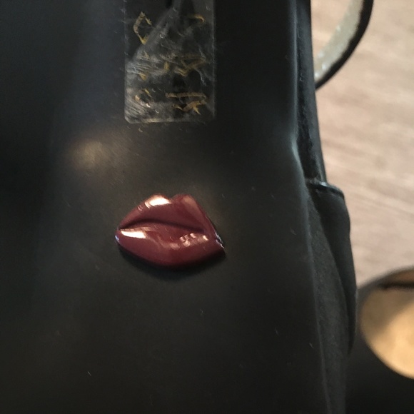 Heels - Picture 3 of 4